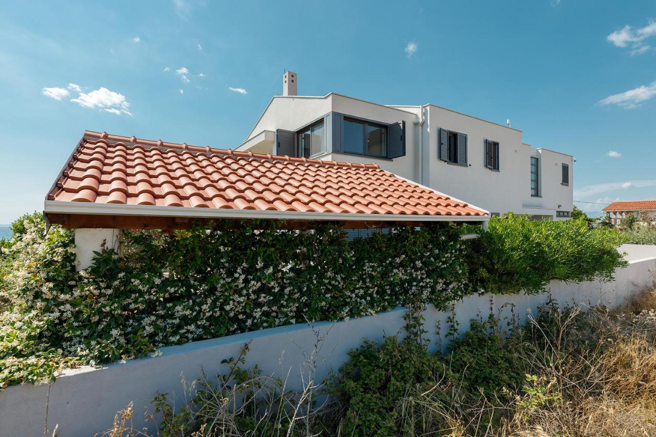 Malo Ferienvilla Privlaka, Pool, Boje, Wi-Fi, Wallbox Привлака Экстерьер фото