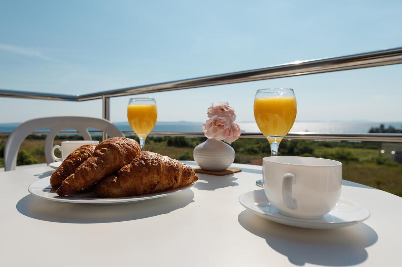 Malo Ferienvilla Privlaka, Pool, Boje, Wi-Fi, Wallbox Привлака Экстерьер фото